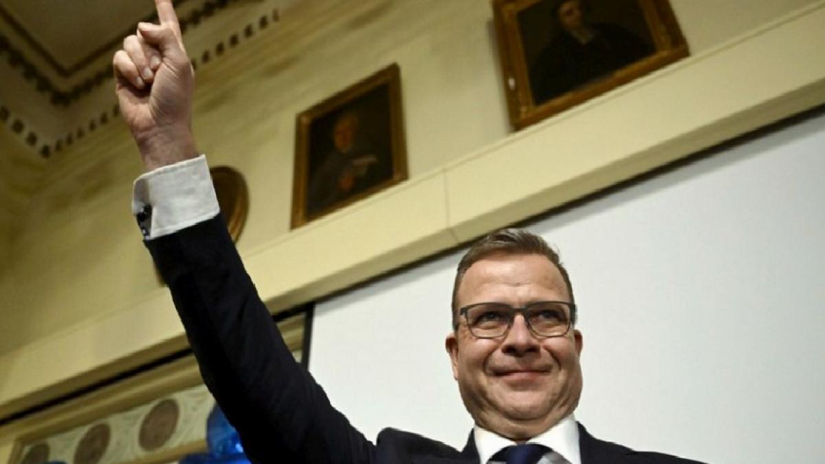 Finlandiya'da zorlu geçen parlamento seçimlerini merkez sağ parti kazandı