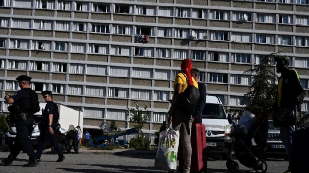 Suçla boğuşan Marsilya'daki son silahlı saldırıda en az üç kişi öldü