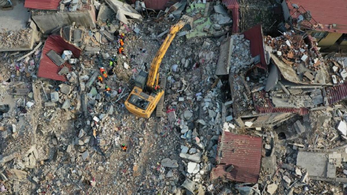 Göz alabildiğine yıkım: Antakya drone çekimlerimizi izleyin