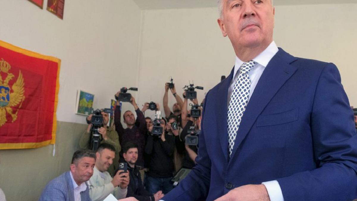 Karadağ'daki seçmenler siyasi kargaşa ortasında cumhurbaşkanını seçiyor